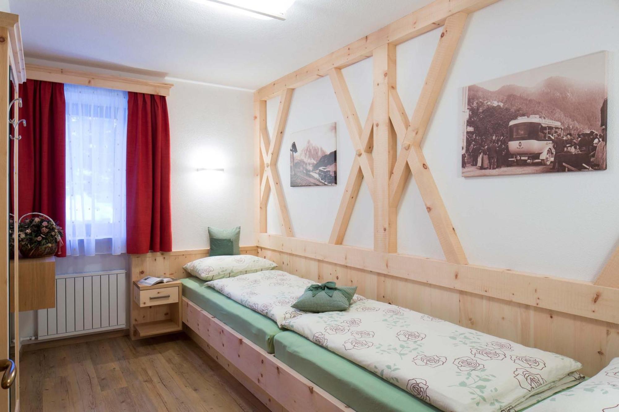 Alpin Apartments Colfosco Cameră foto